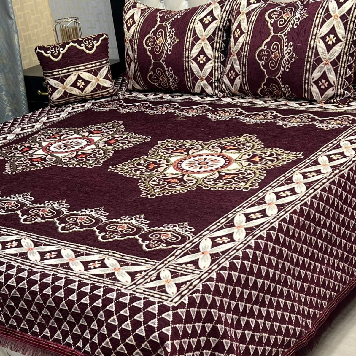 4Pc Velvet Jaquard Bedsheet